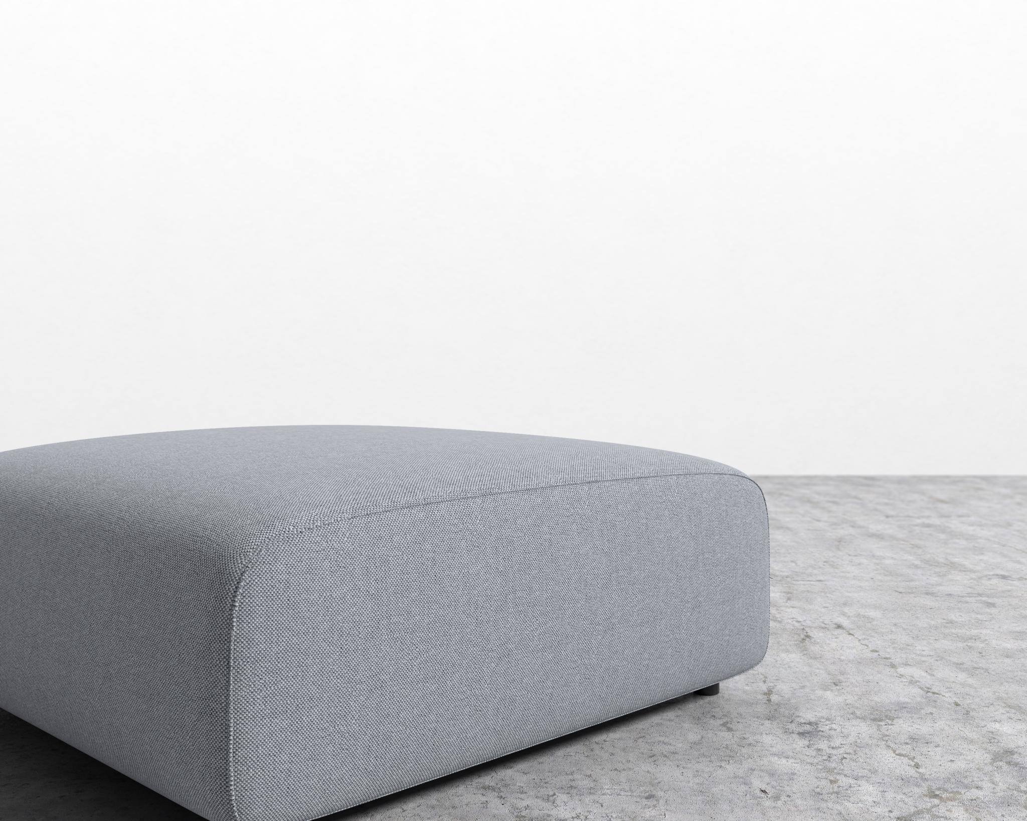 Arya Ottoman - Image 29