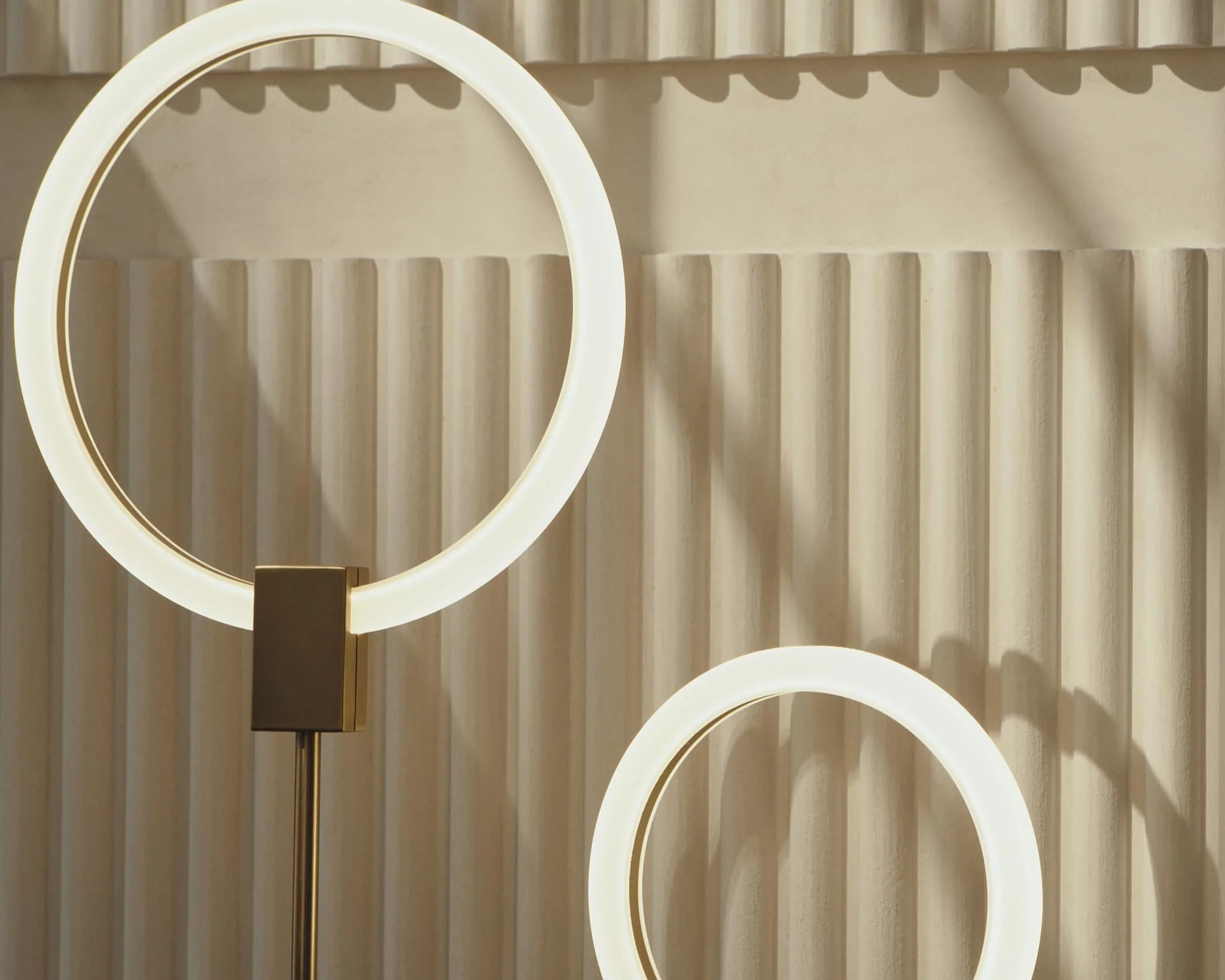 Aura Floor Lamp - Image 9