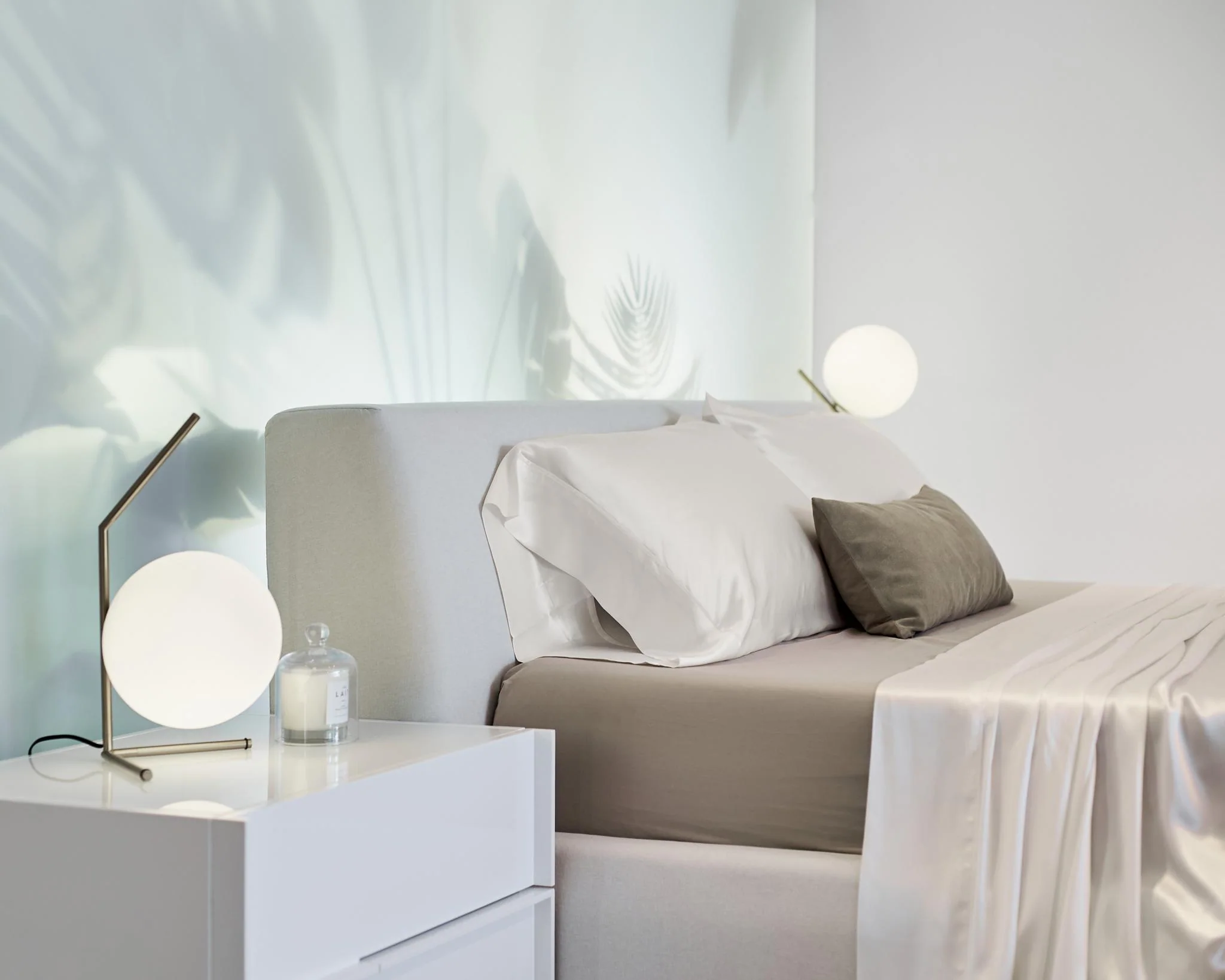 Iris Table Lamp - Low - Image 16